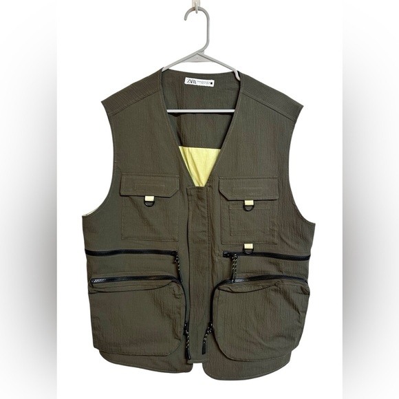 Zara Men’s Olive Green Utility Quick Dry Vest Size Small Medium NWOT - Picture 2 of 9